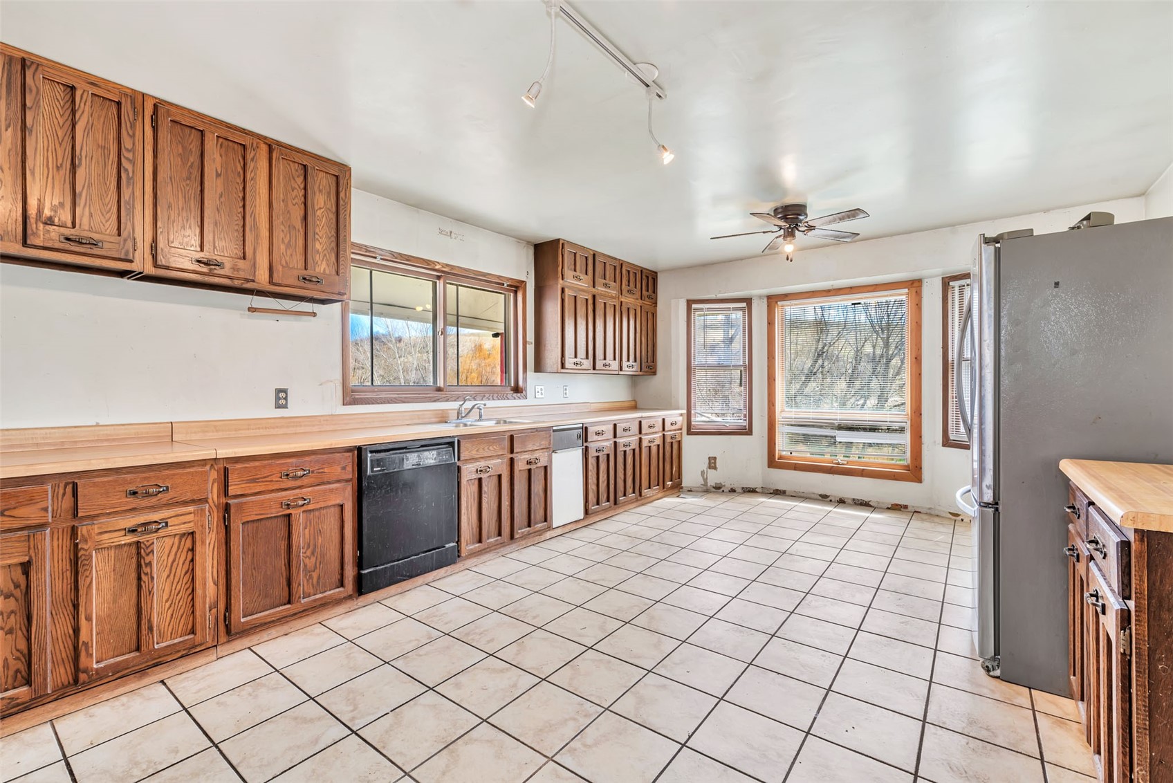 42855 County Road 76 Property Photo 10