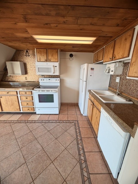 2424 Ryan Gulch Court S 304 Property Photo 4