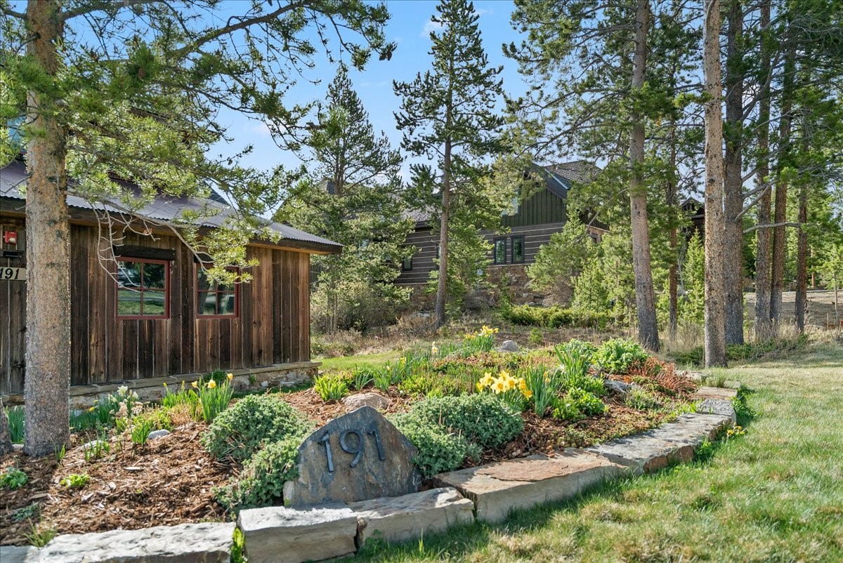 191 Glen Eagle Loop Property Photo 48