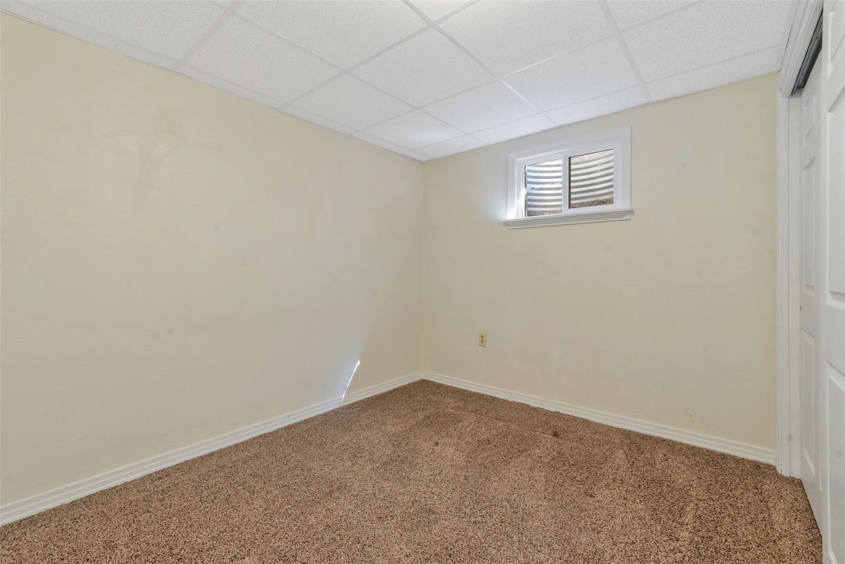 301 E View Drive Property Photo 40