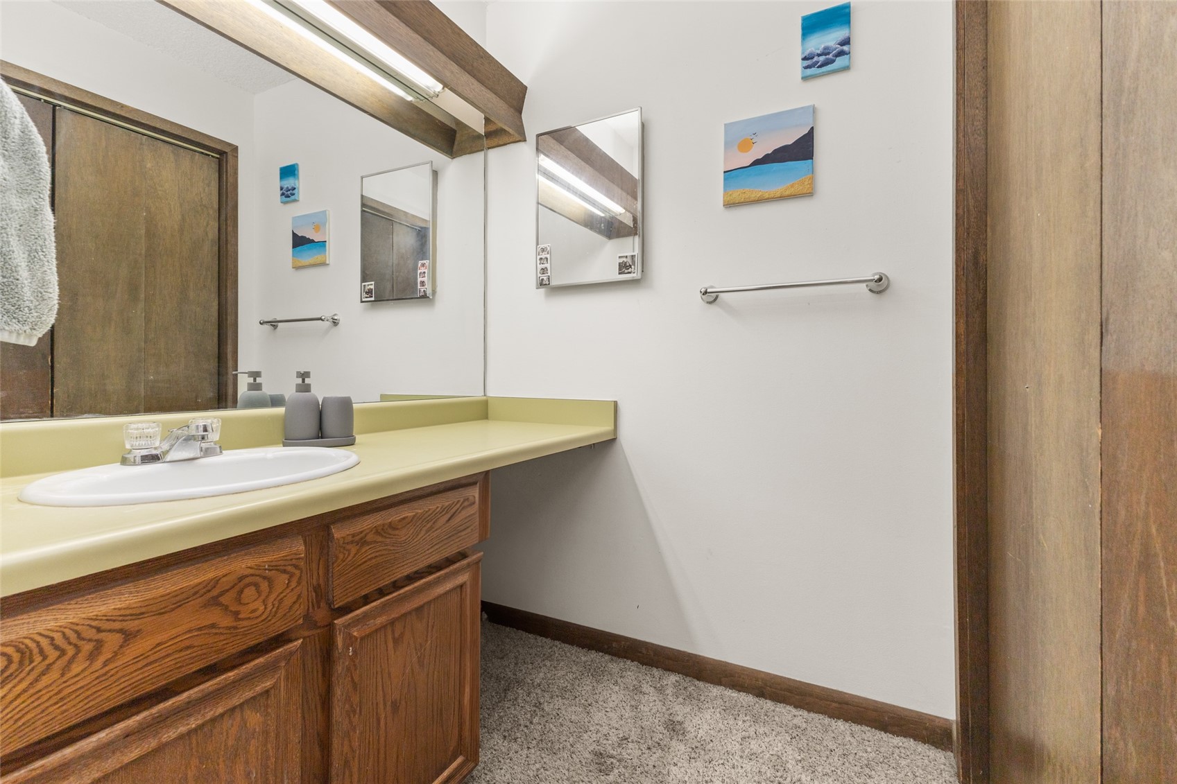465 Tamarack Drive B211 Property Photo 15