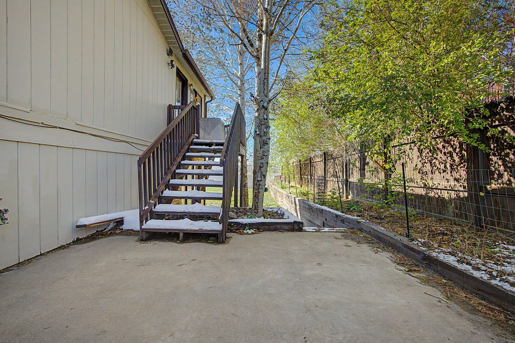 2014 E 9th Street Property Photo 25