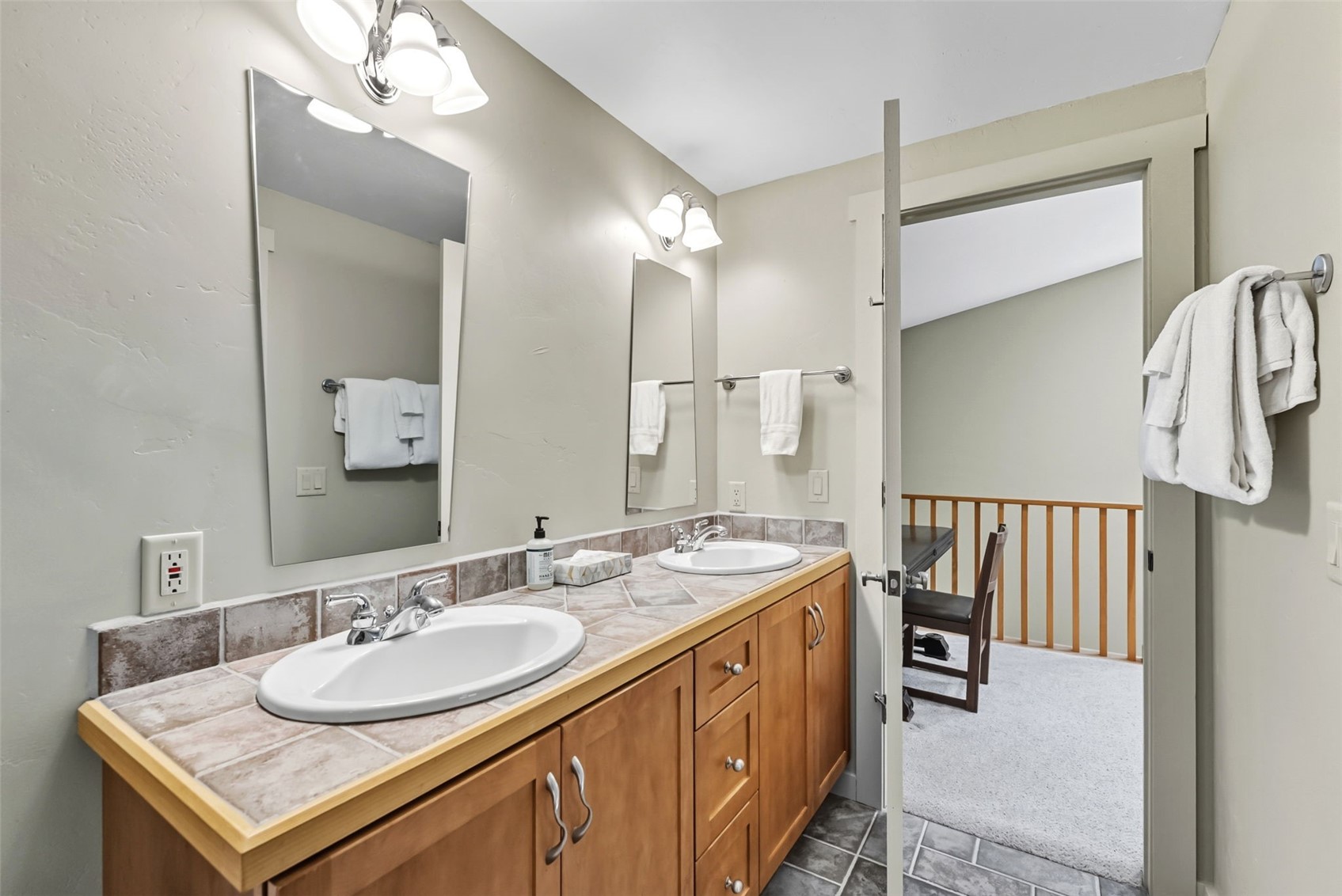 446 Blue River Road Property Photo 16