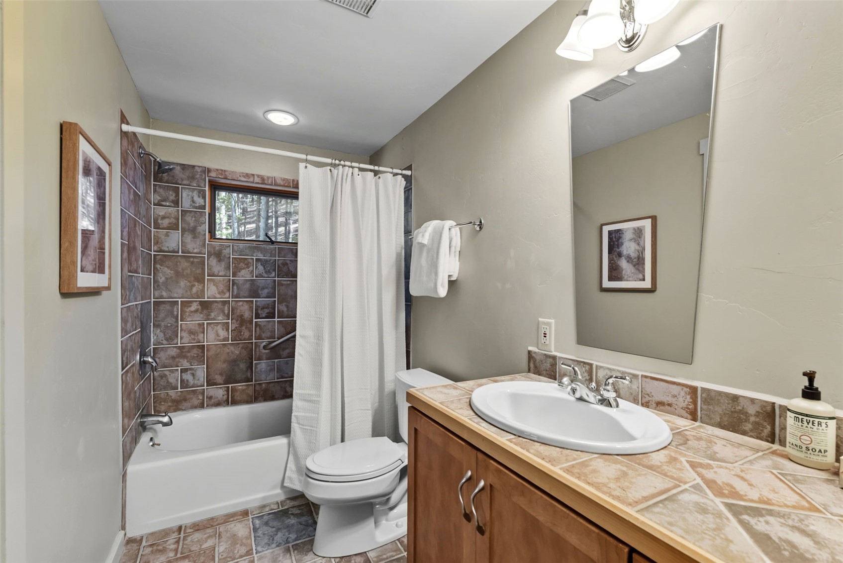 446 Blue River Road Property Photo 17