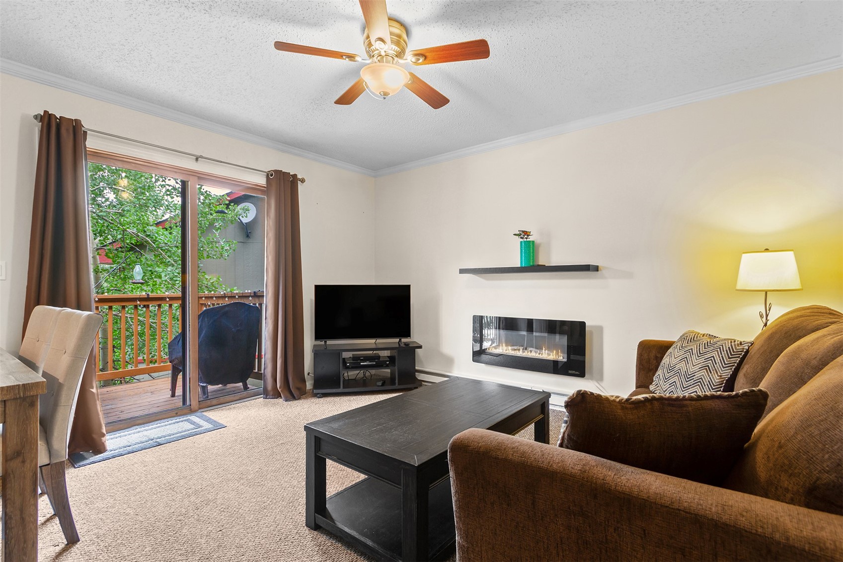 304 Illinois Gulch Road 204 Property Photo 1