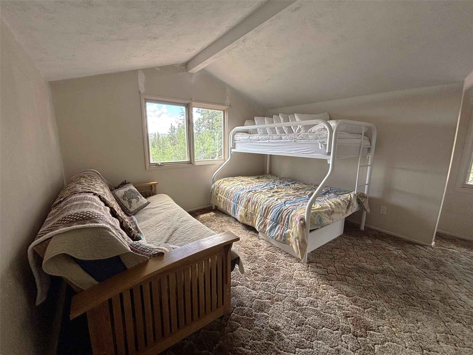 2138 Overland Circle Property Photo 22