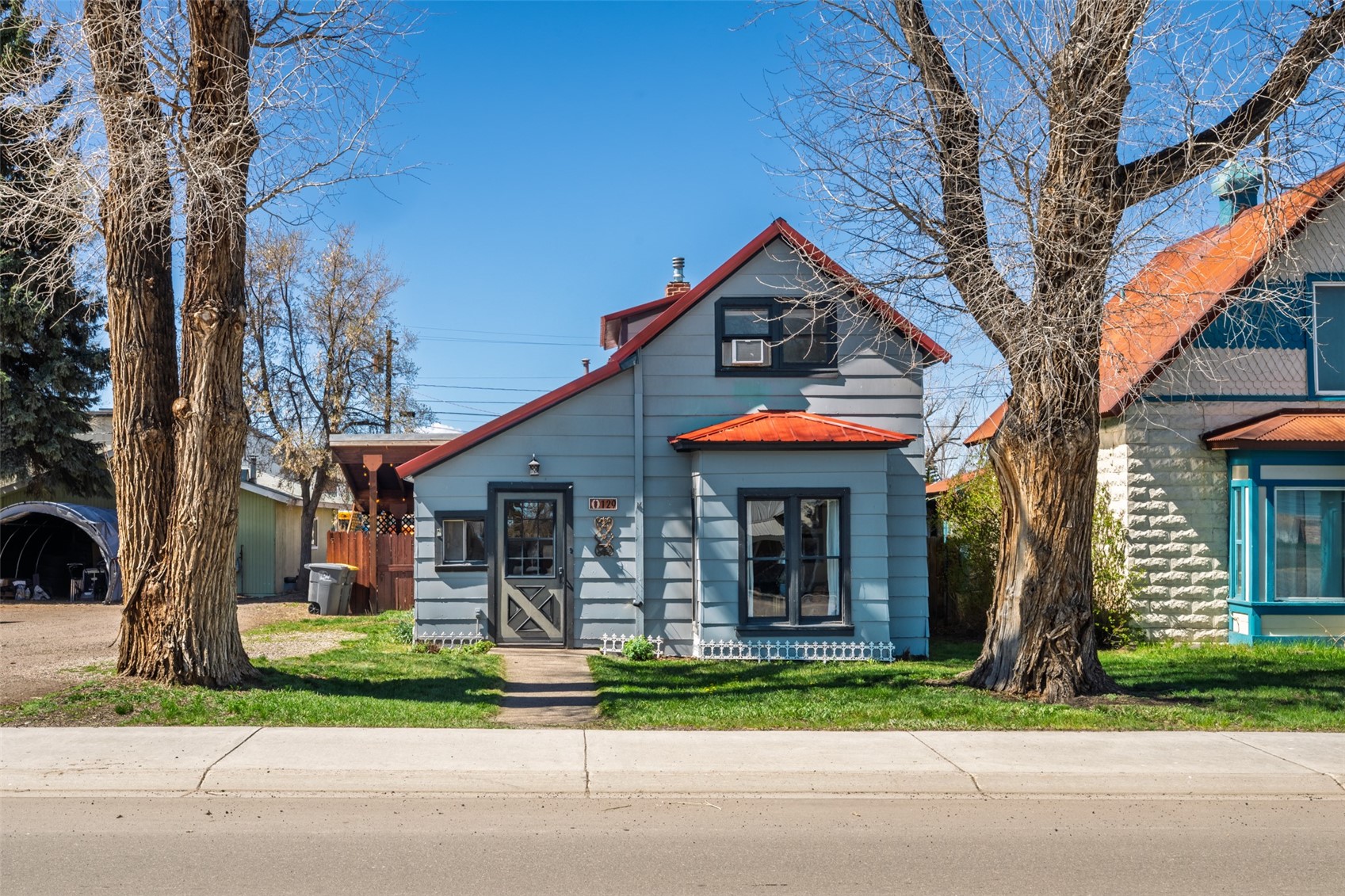129 S Poplar Street Property Photo 1