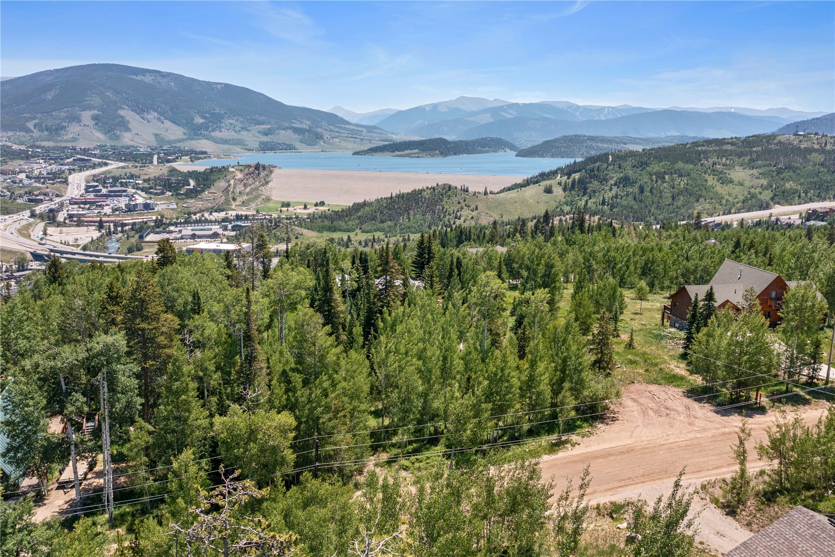 616 Aspen Drive Property Photo 2