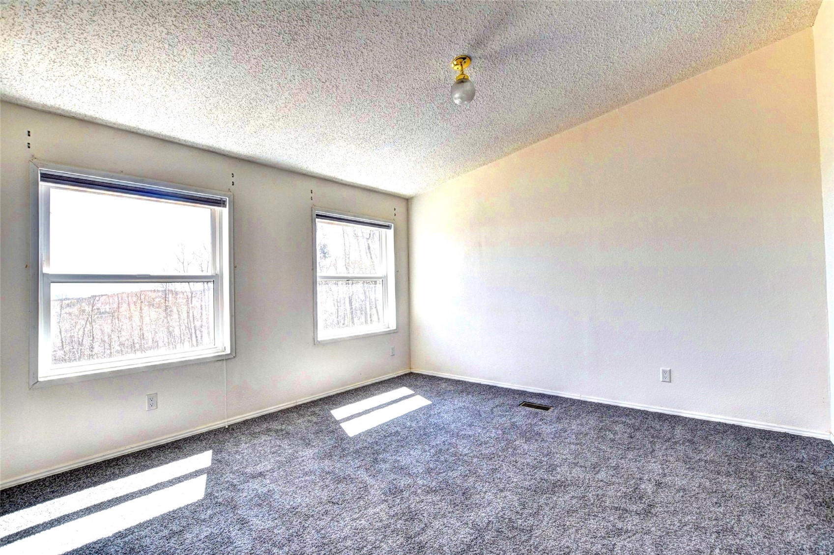 605 Lamb Mountain Road Property Photo 14