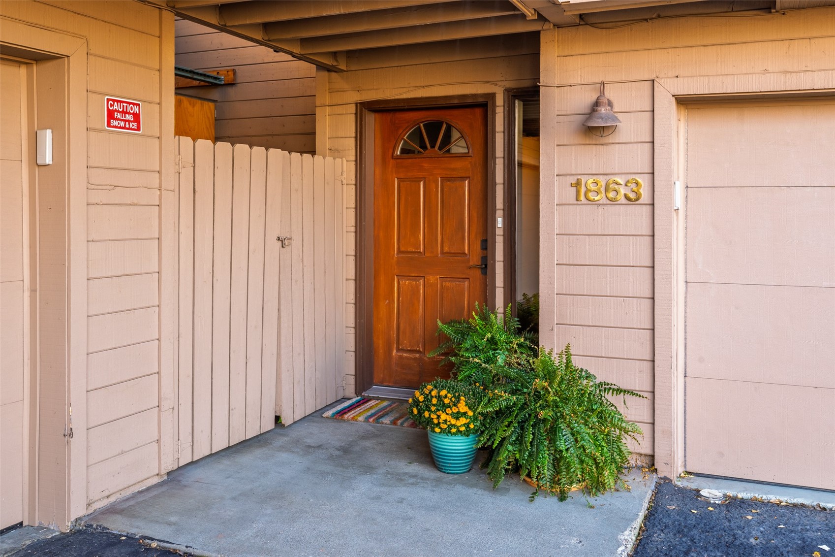 1863 Clubhouse Drive Property Photo 31