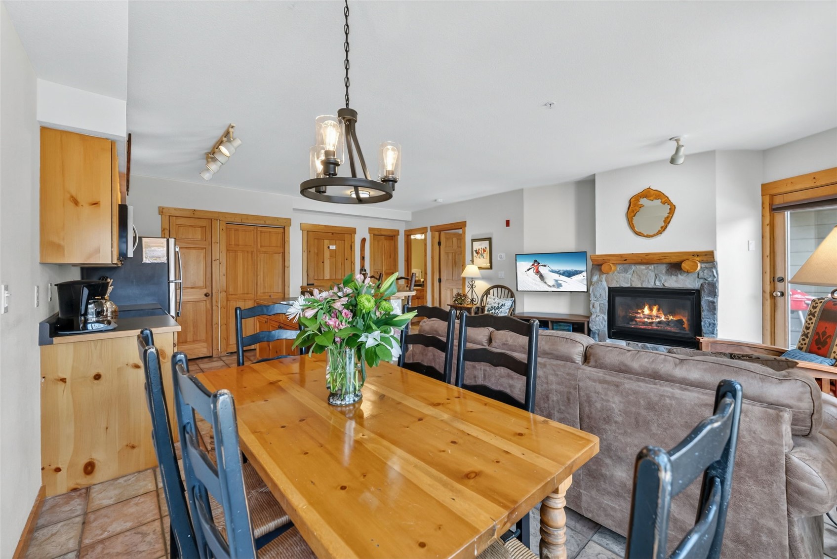 22784 Us Highway 6 2620 Property Photo 16