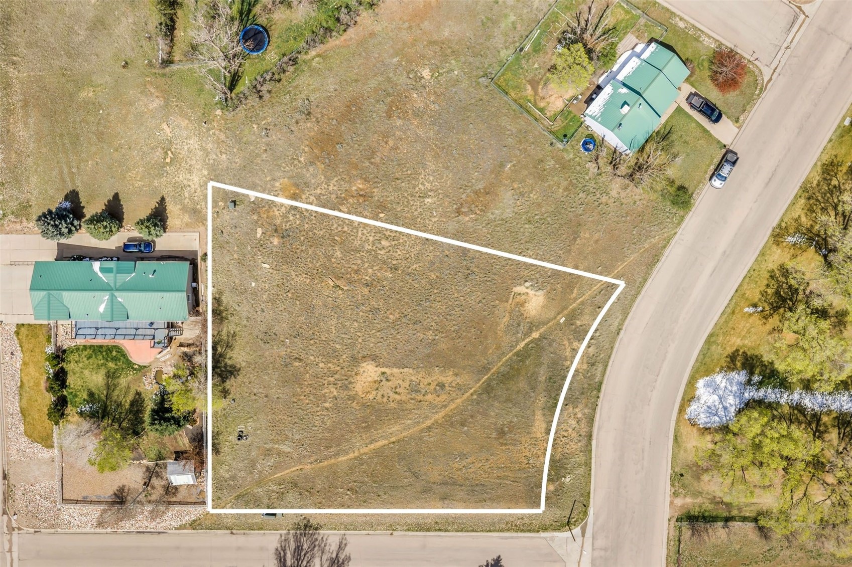 702 Ashley ROAD Property Photo 1