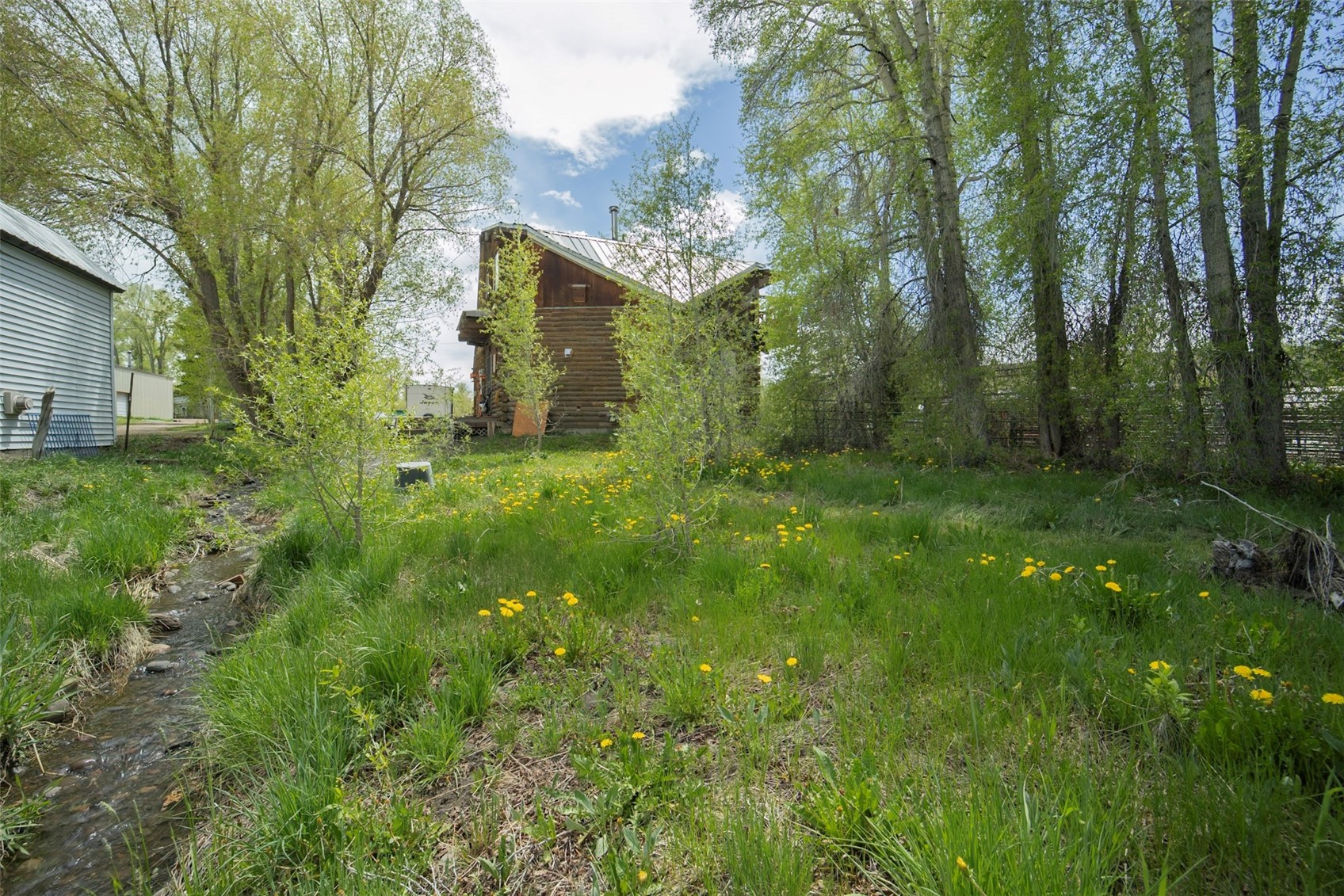 241 Moffat Avenue Property Photo 7
