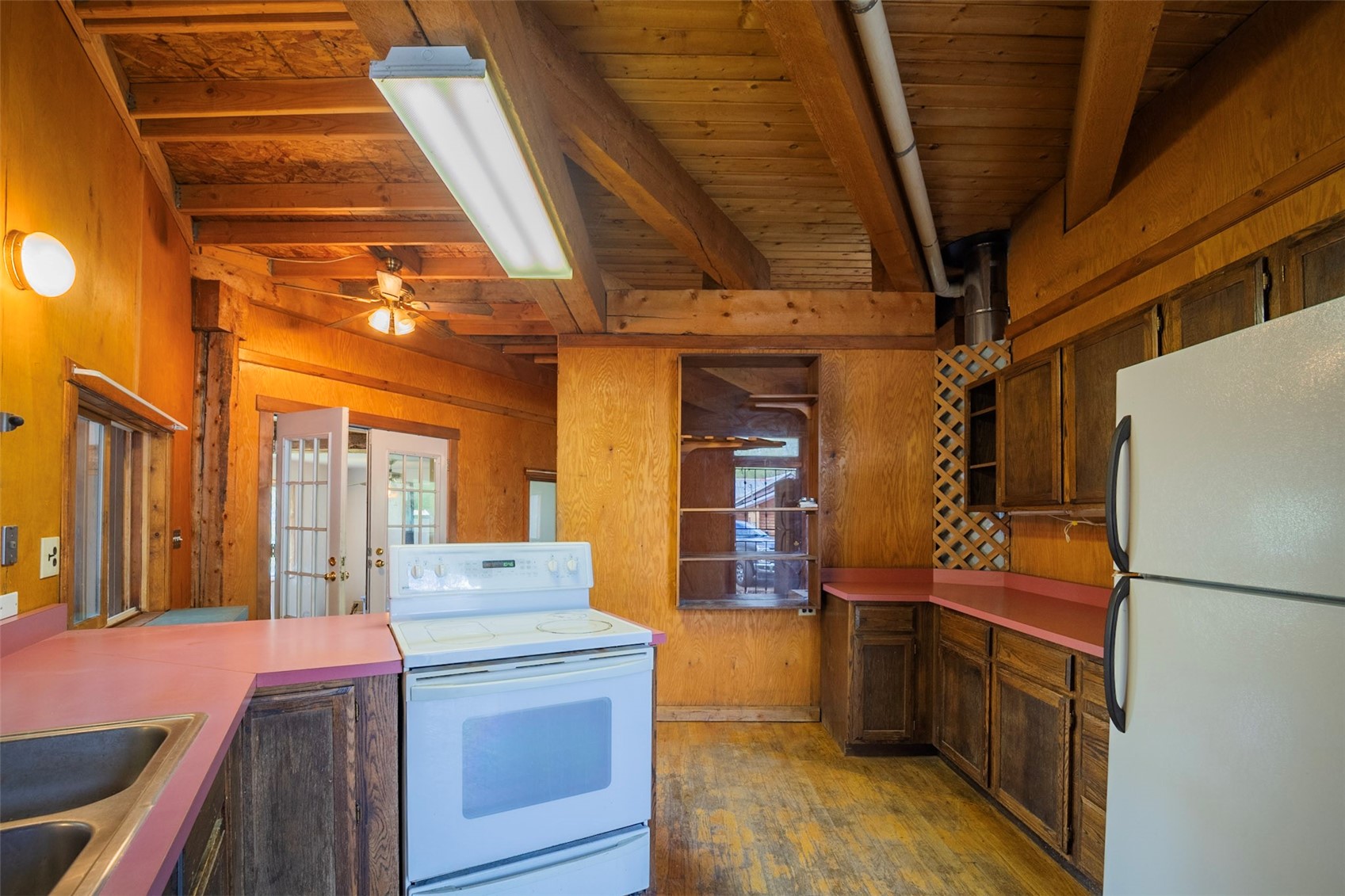 241 Moffat Avenue Property Photo 13