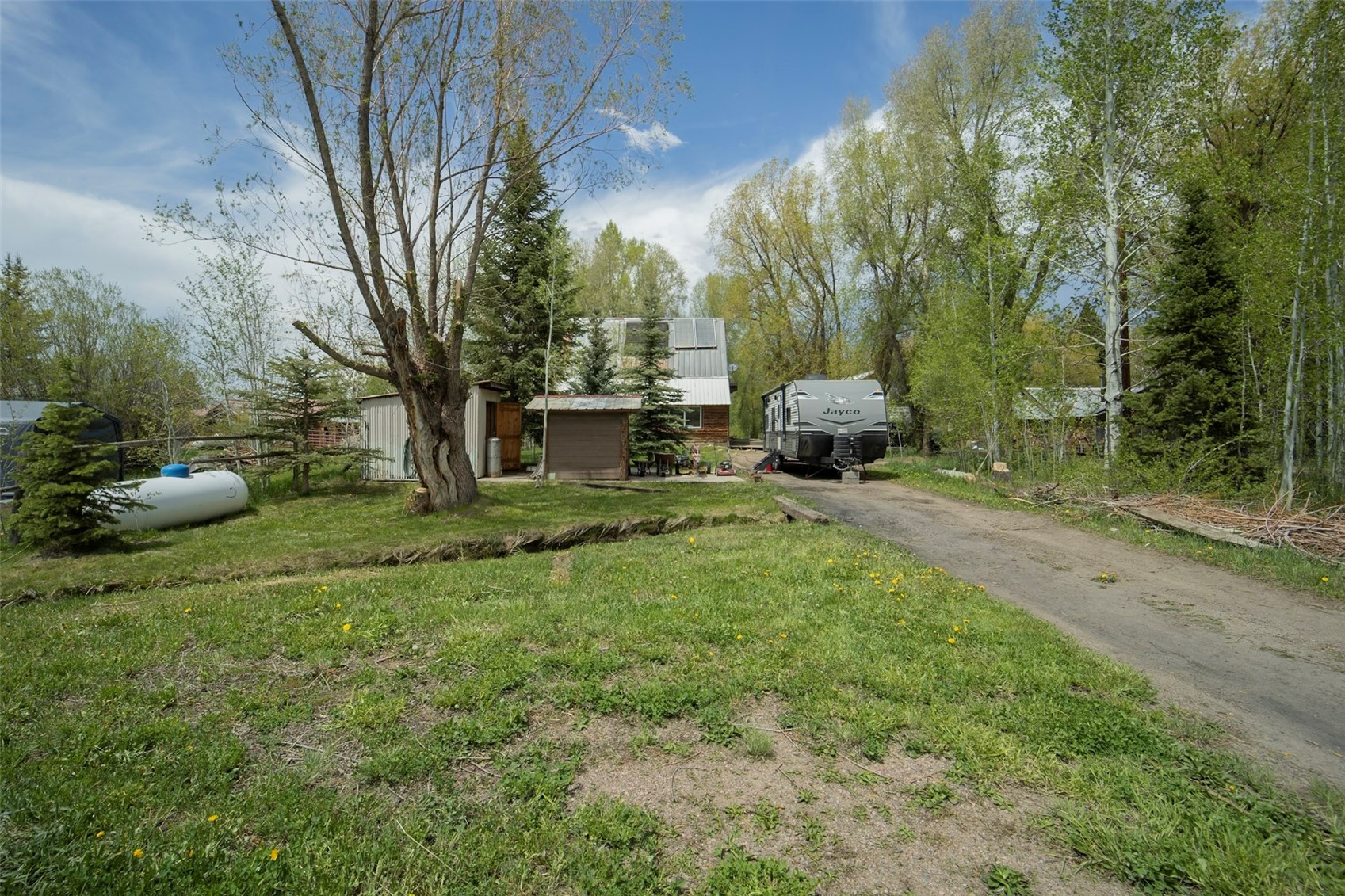 241 Moffat Avenue Property Photo 24