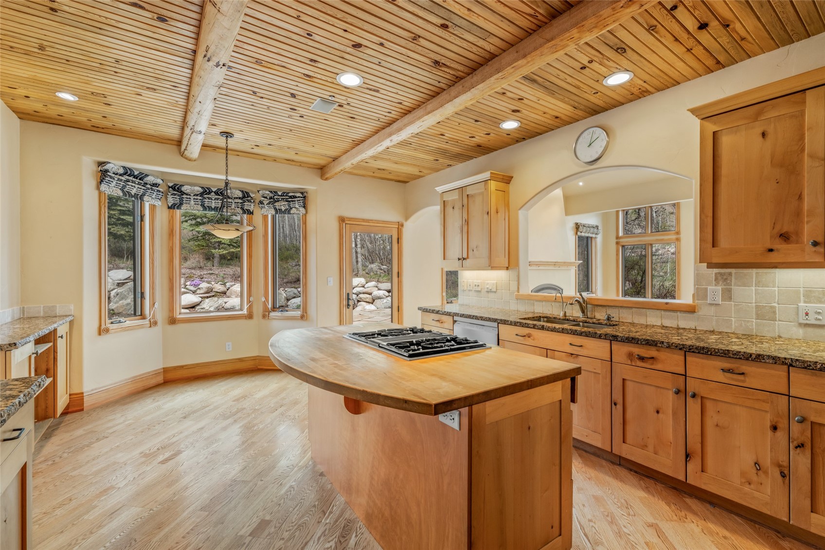 560 Steamboat Boulevard Property Photo 11