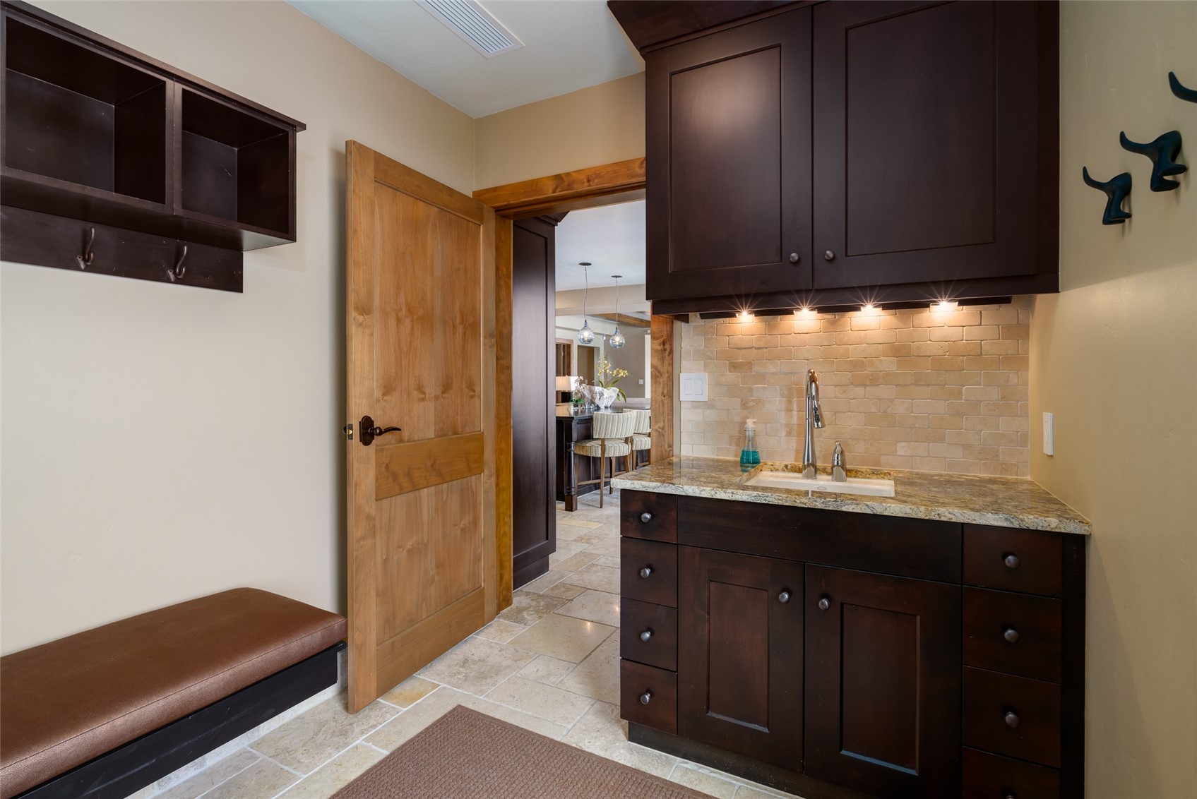 2410 Chutes Lane 2201 Property Photo 35