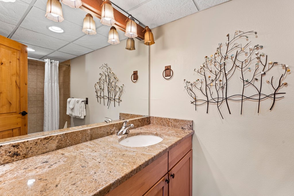 611 Village Road 4170 Property Photo 17