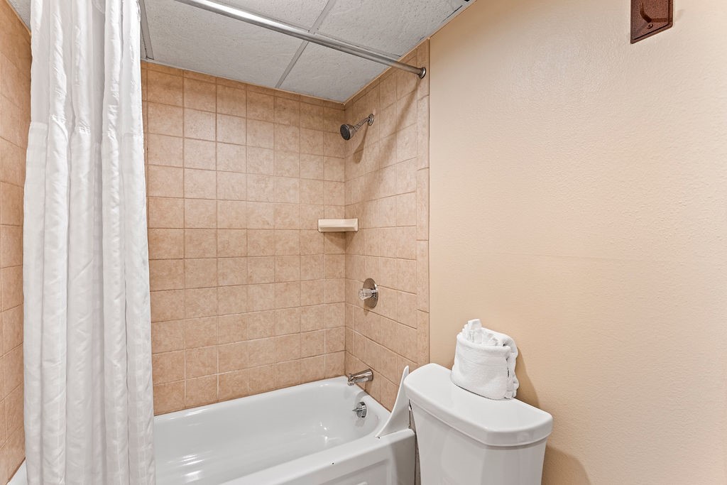 611 Village Road 4170 Property Photo 18