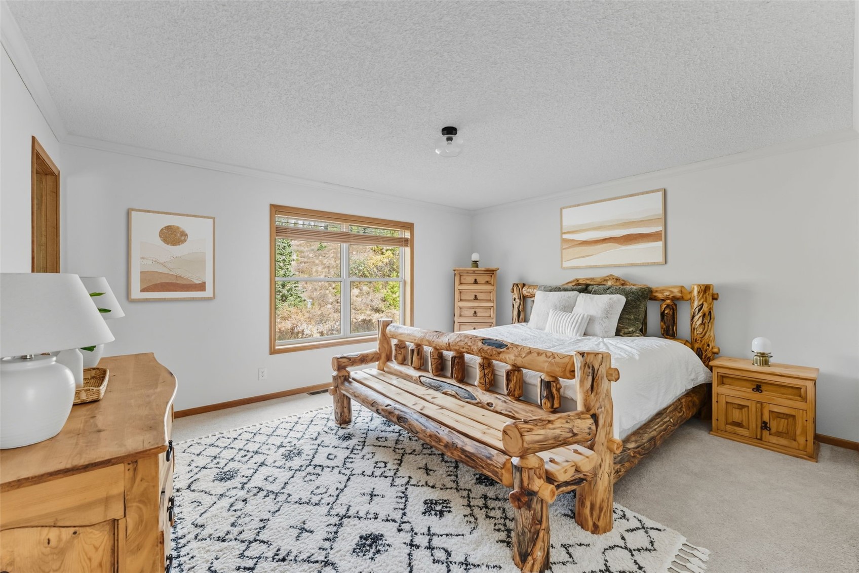 162 S Silk Sisters Place Property Photo 17