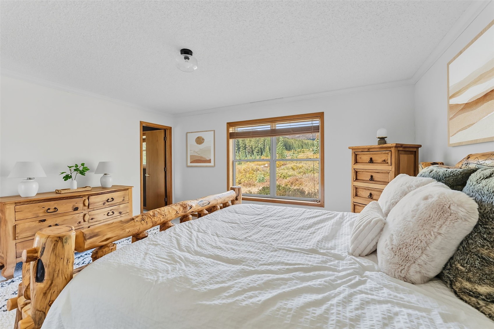 162 S Silk Sisters Place Property Photo 18