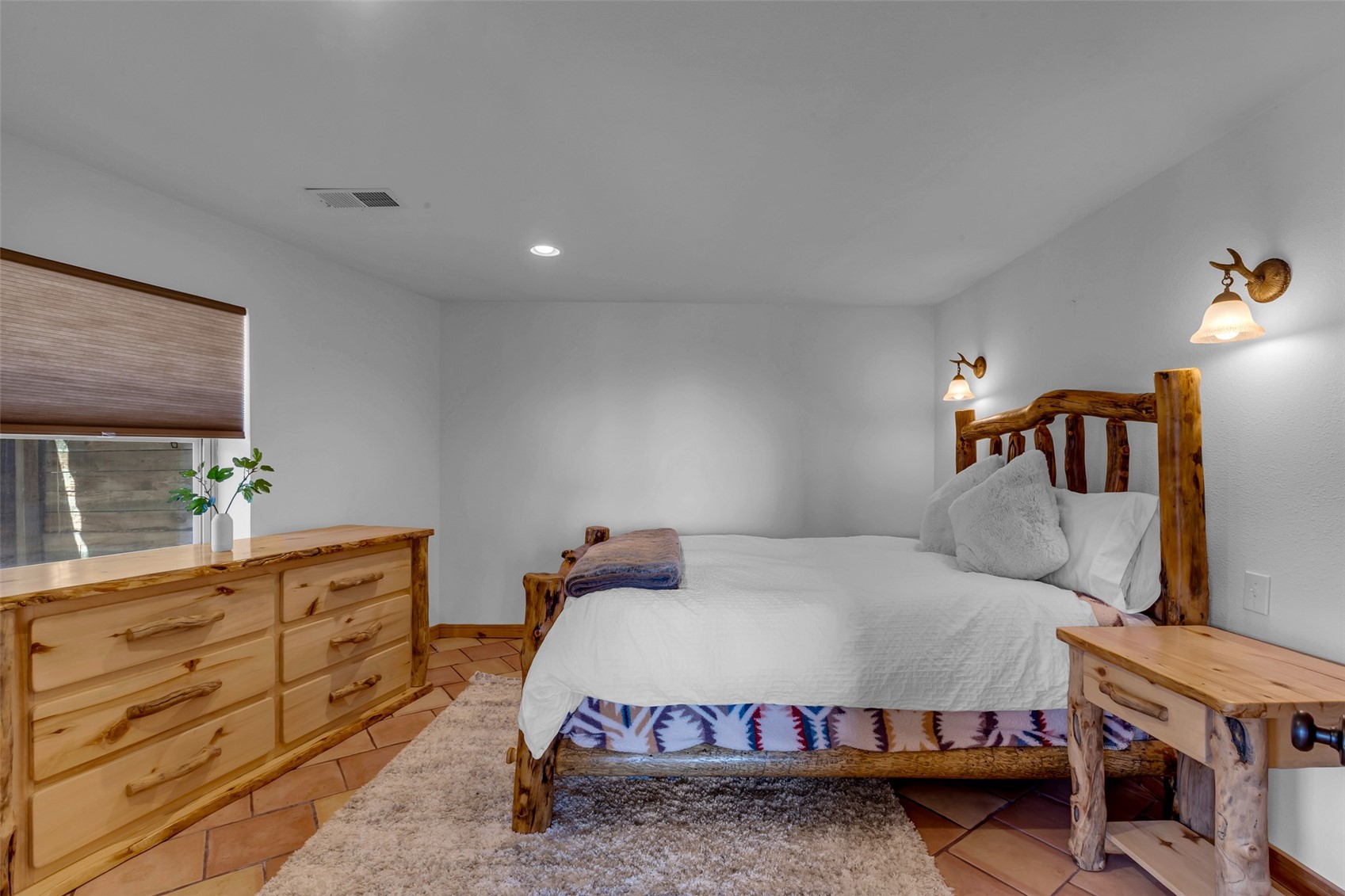 162 S Silk Sisters Place Property Photo 34