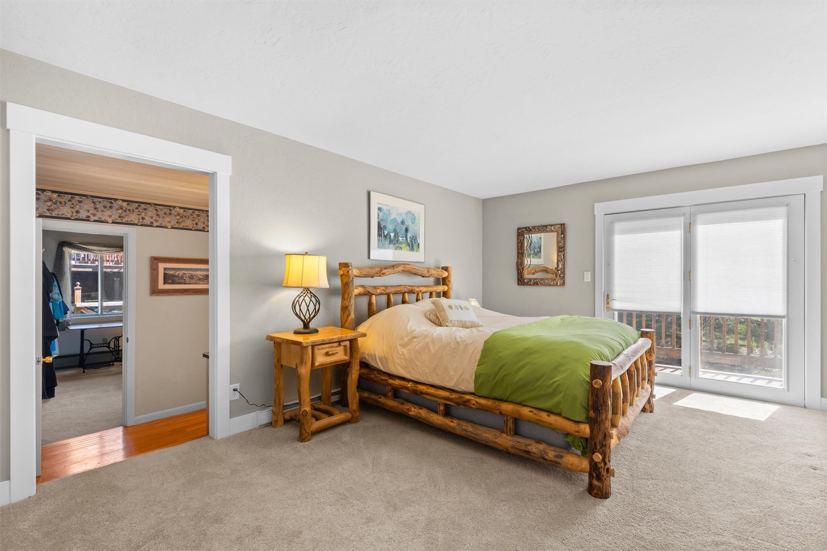 862 Douglas Street Property Photo 14