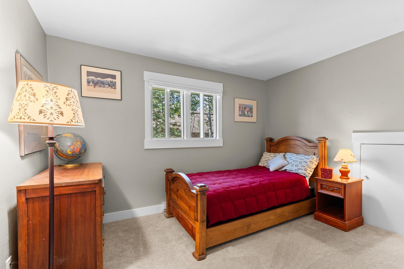 862 Douglas Street Property Photo 18