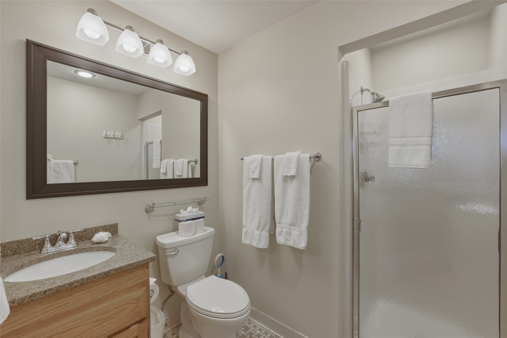 200 E La Bonte Street 223 Property Photo 17