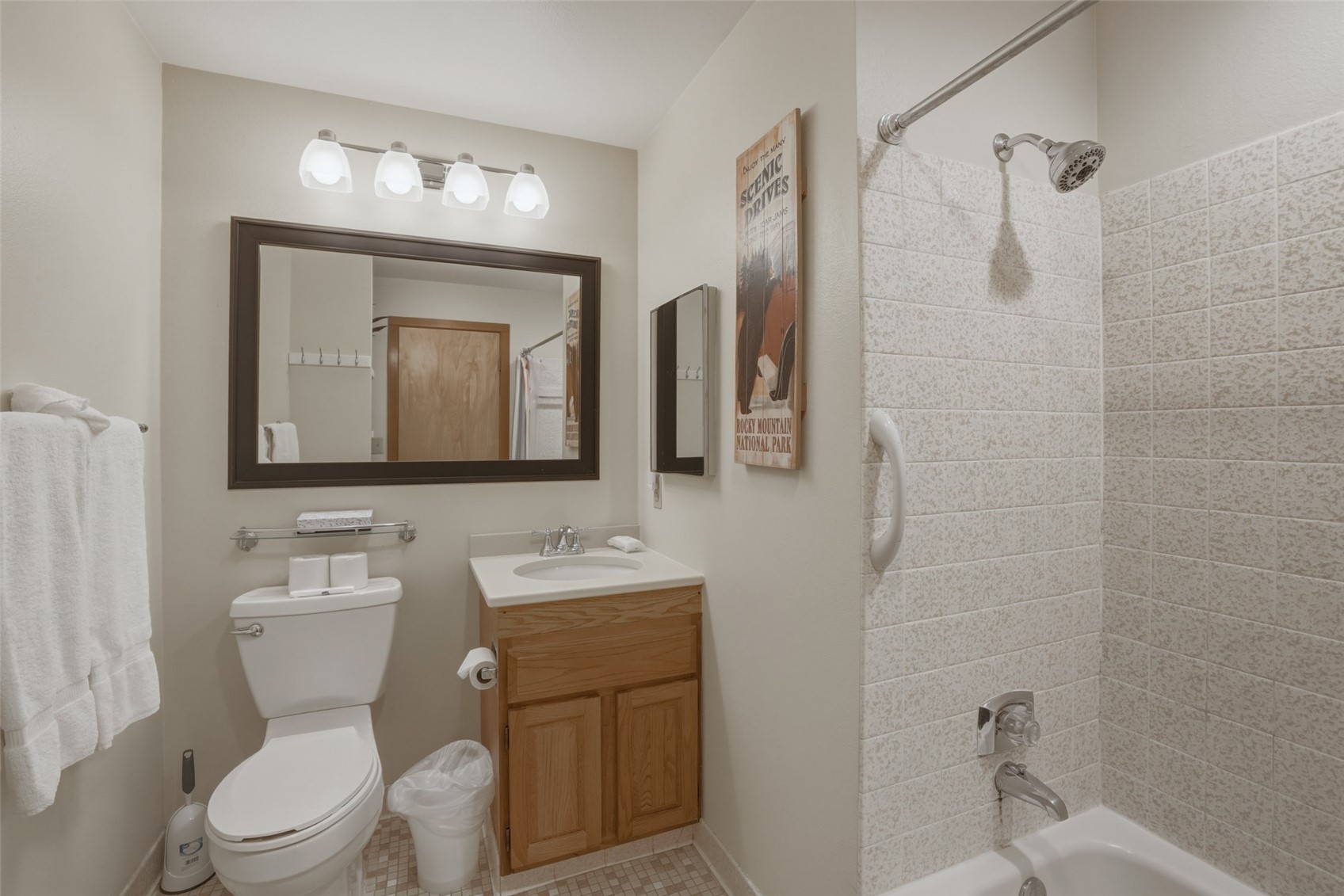 200 E La Bonte Street 223 Property Photo 20