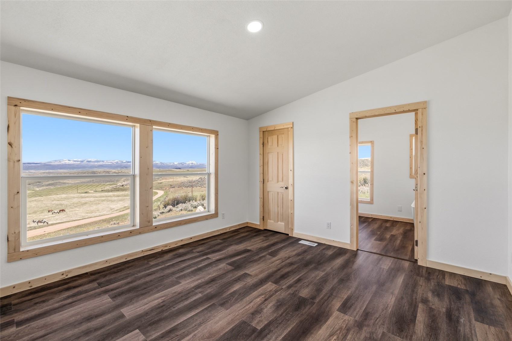 6055 Homesteader Lane Property Photo 13