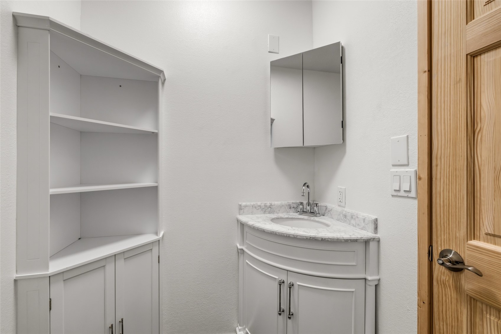 6055 Homesteader Lane Property Photo 20