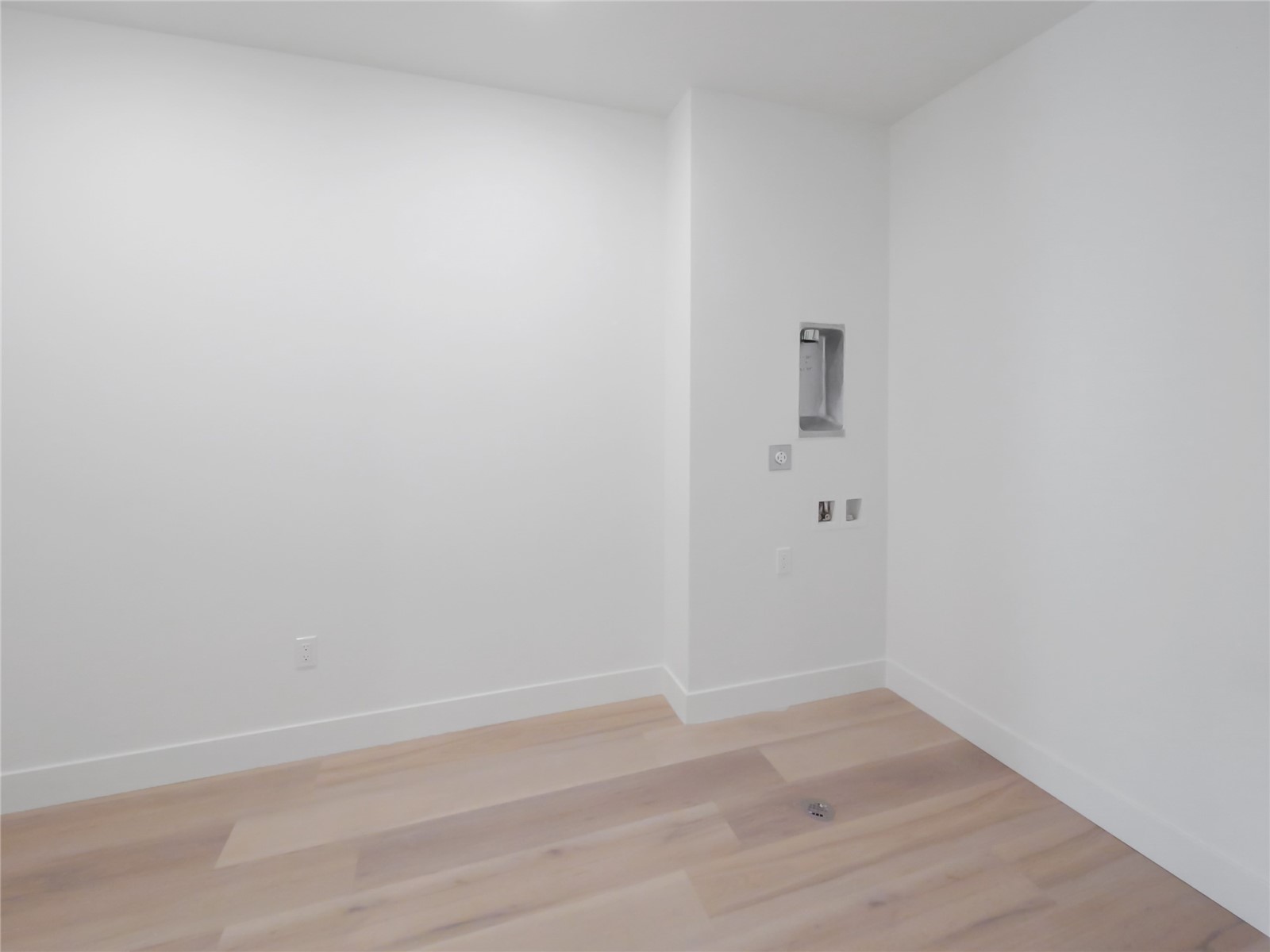 740 Blue River Parkway E11 Property Photo 9