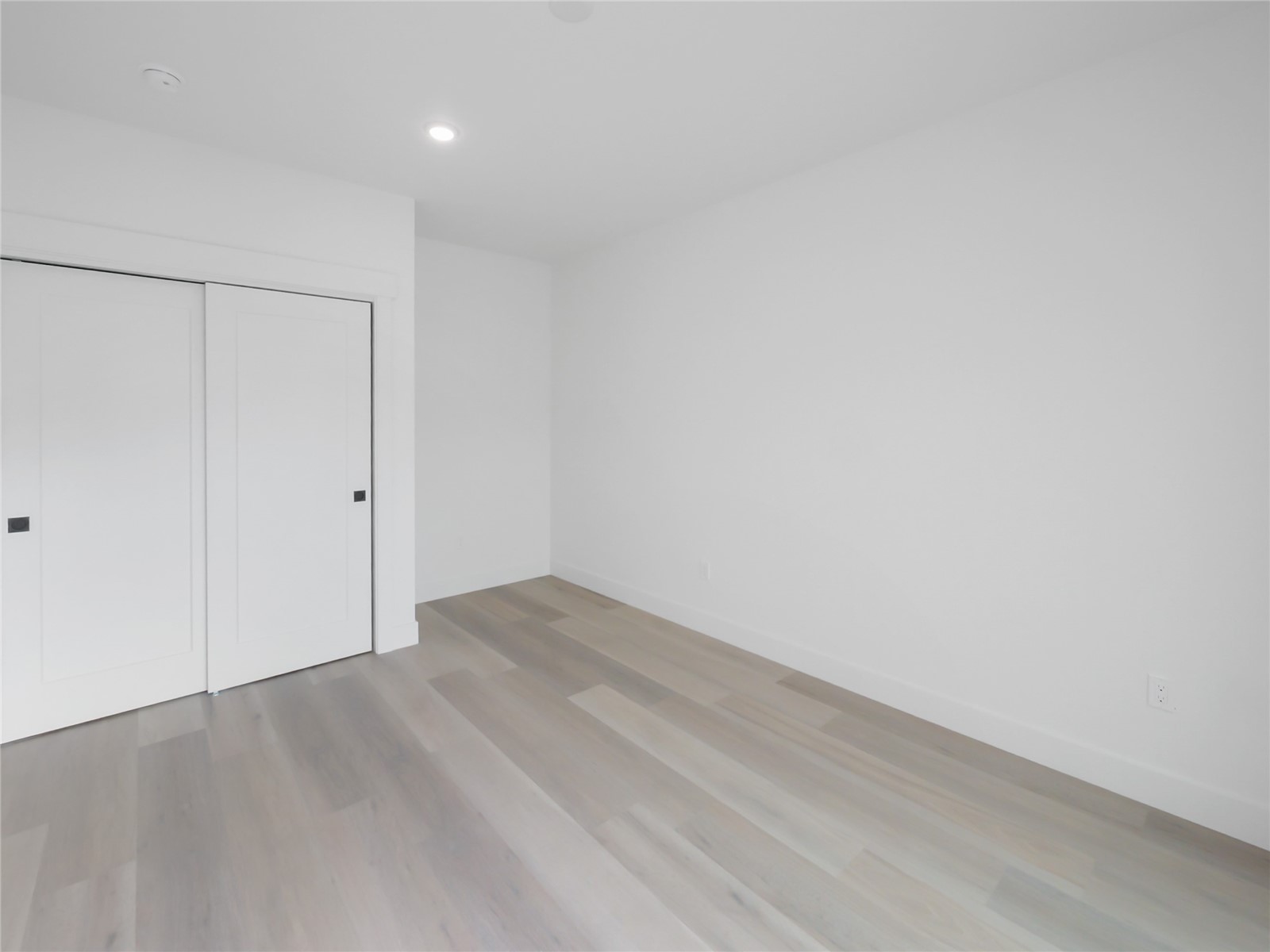 740 Blue River Parkway E11 Property Photo 13