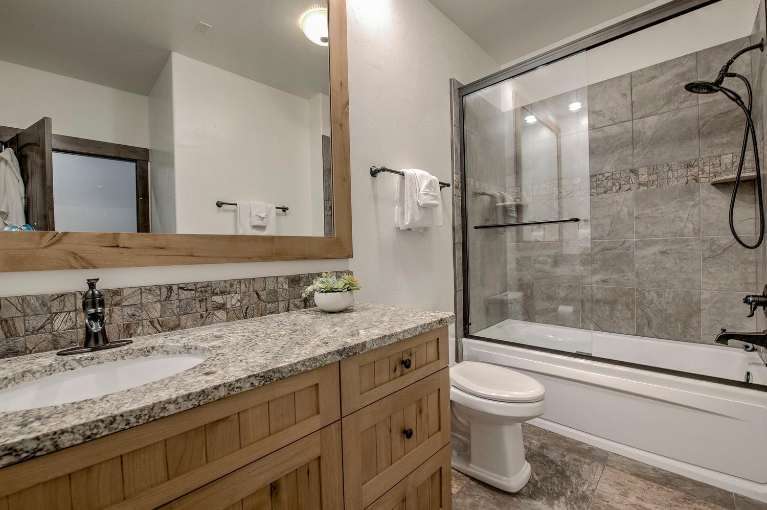 401 Granite Street 15 Property Photo 42