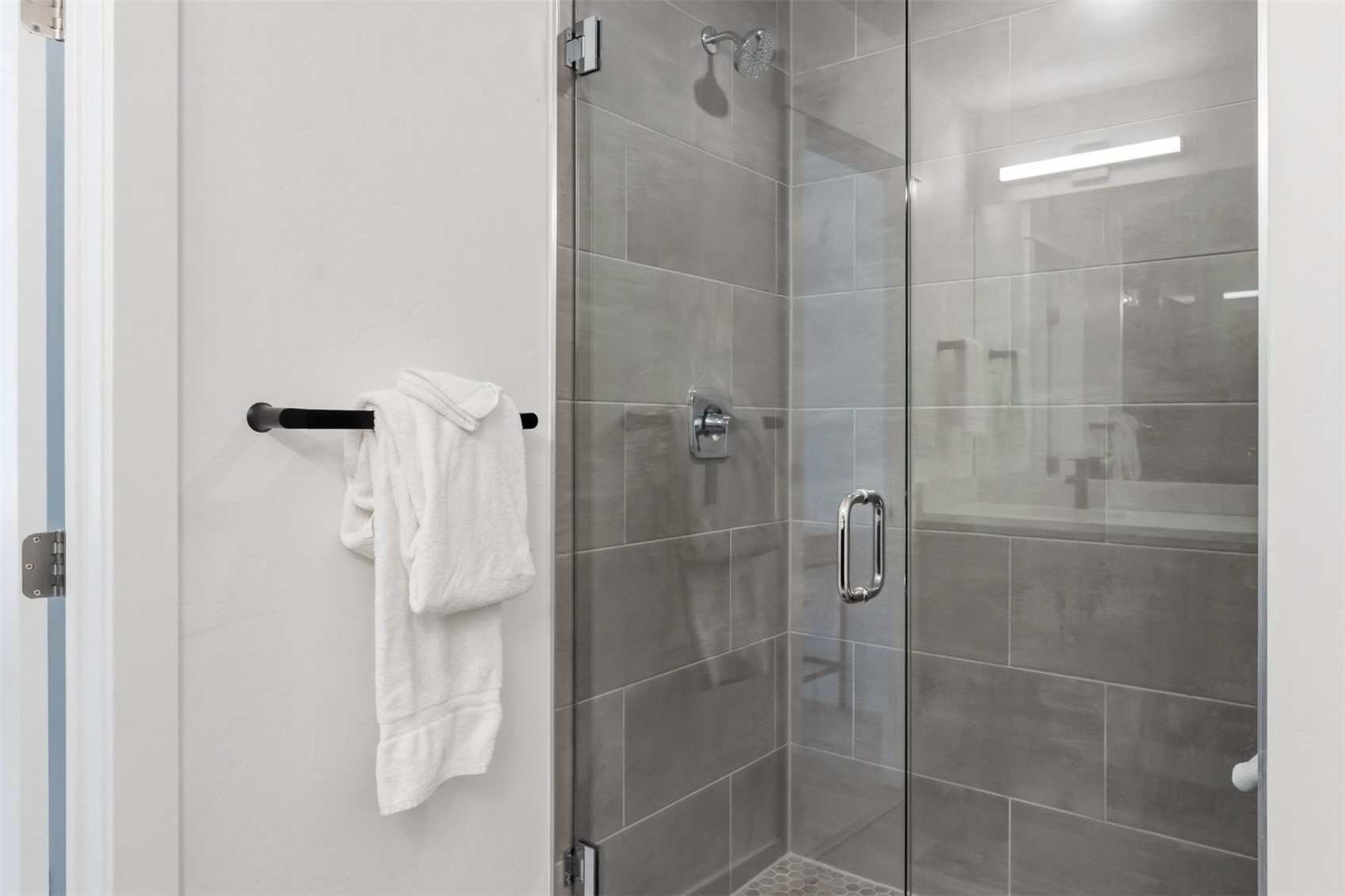 930 Blue River Parkway 625 Property Photo 19