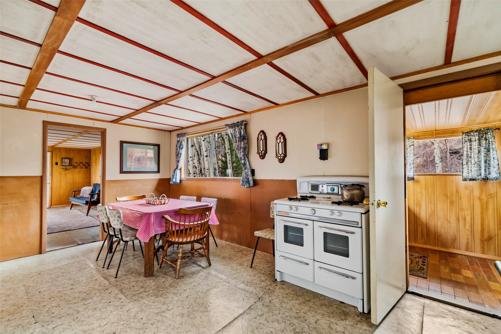 26 Meadow Drive Property Photo 2