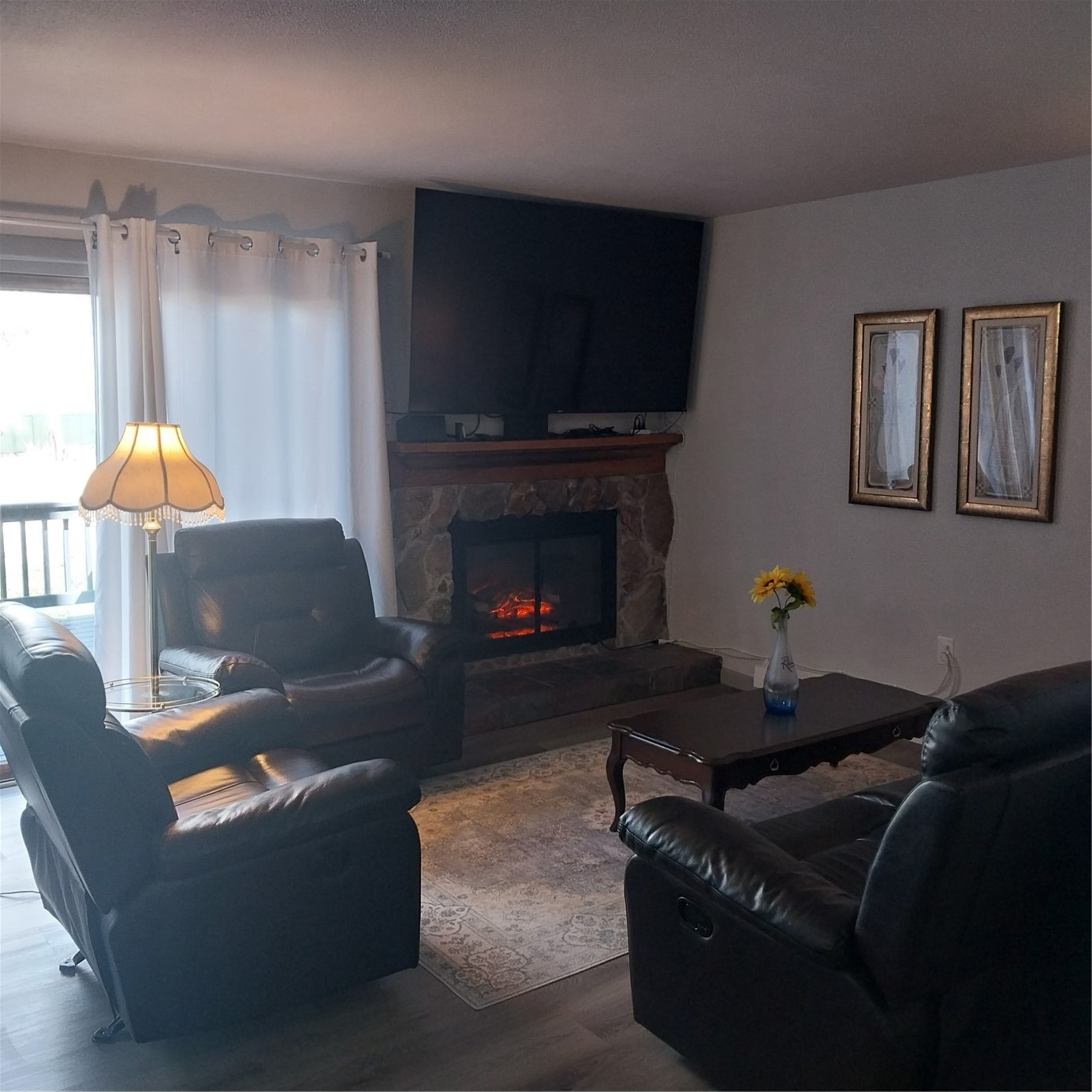 250 Cove Boulevard 3 Property Photo 10