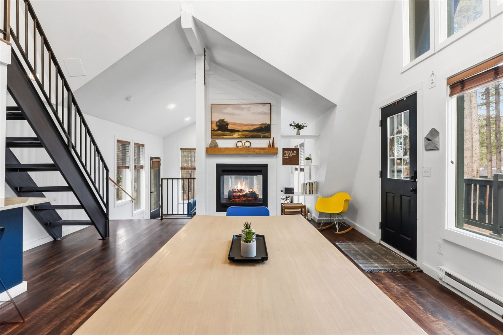 293 Regal Circle Property Photo 4