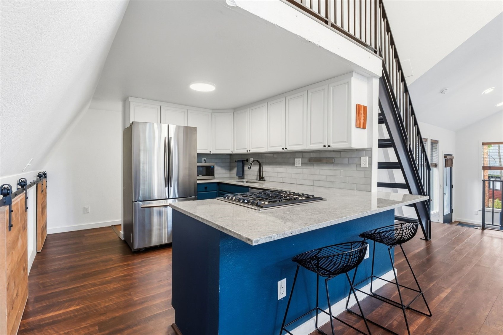 293 Regal Circle Property Photo 6
