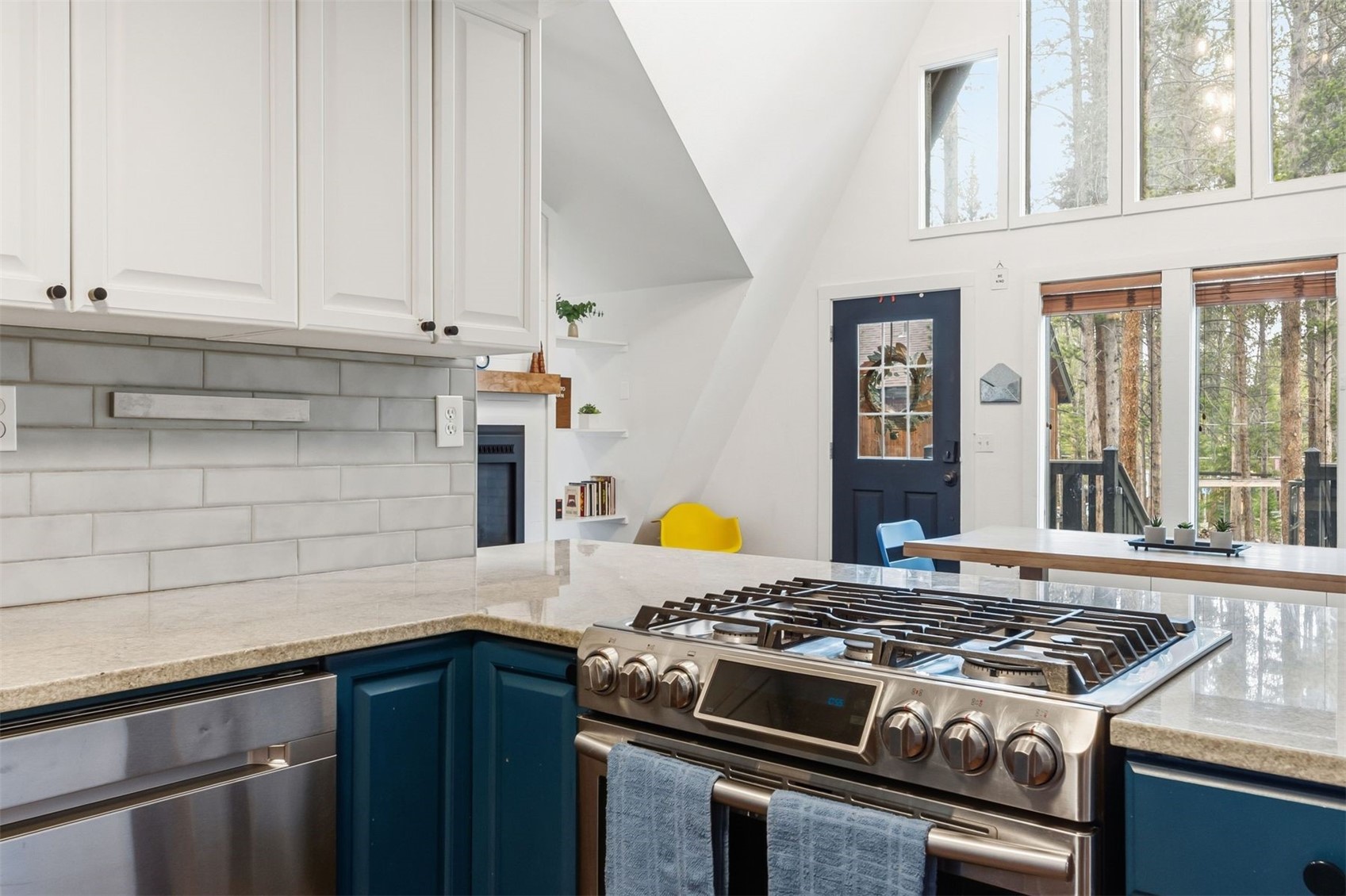 293 Regal Circle Property Photo 8