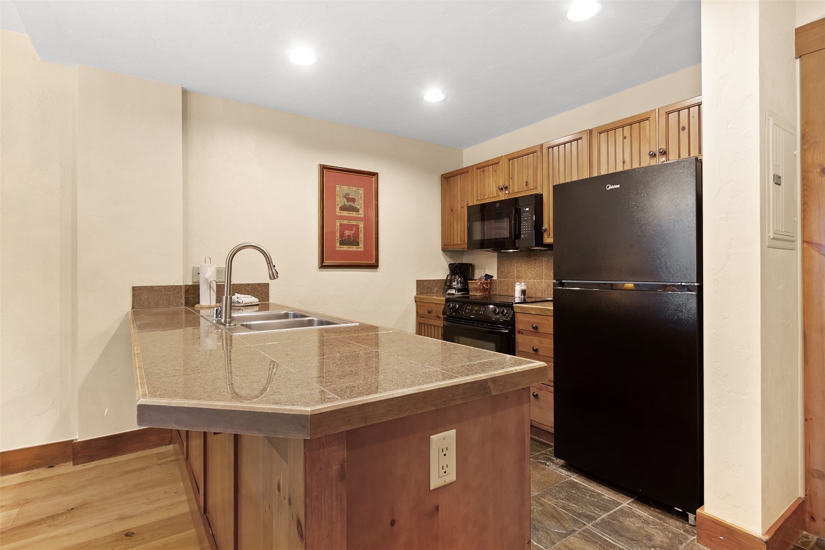 35 Mountain Thunder Drive 5106 Property Photo 10