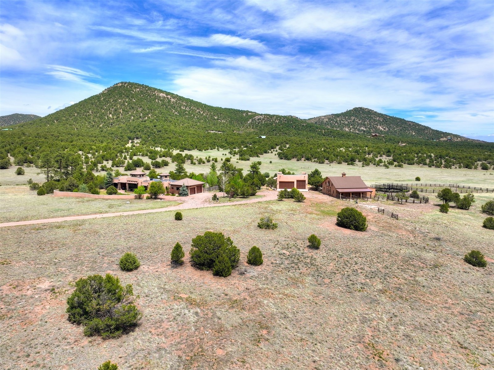 1328 Round Up Road Property Photo 2