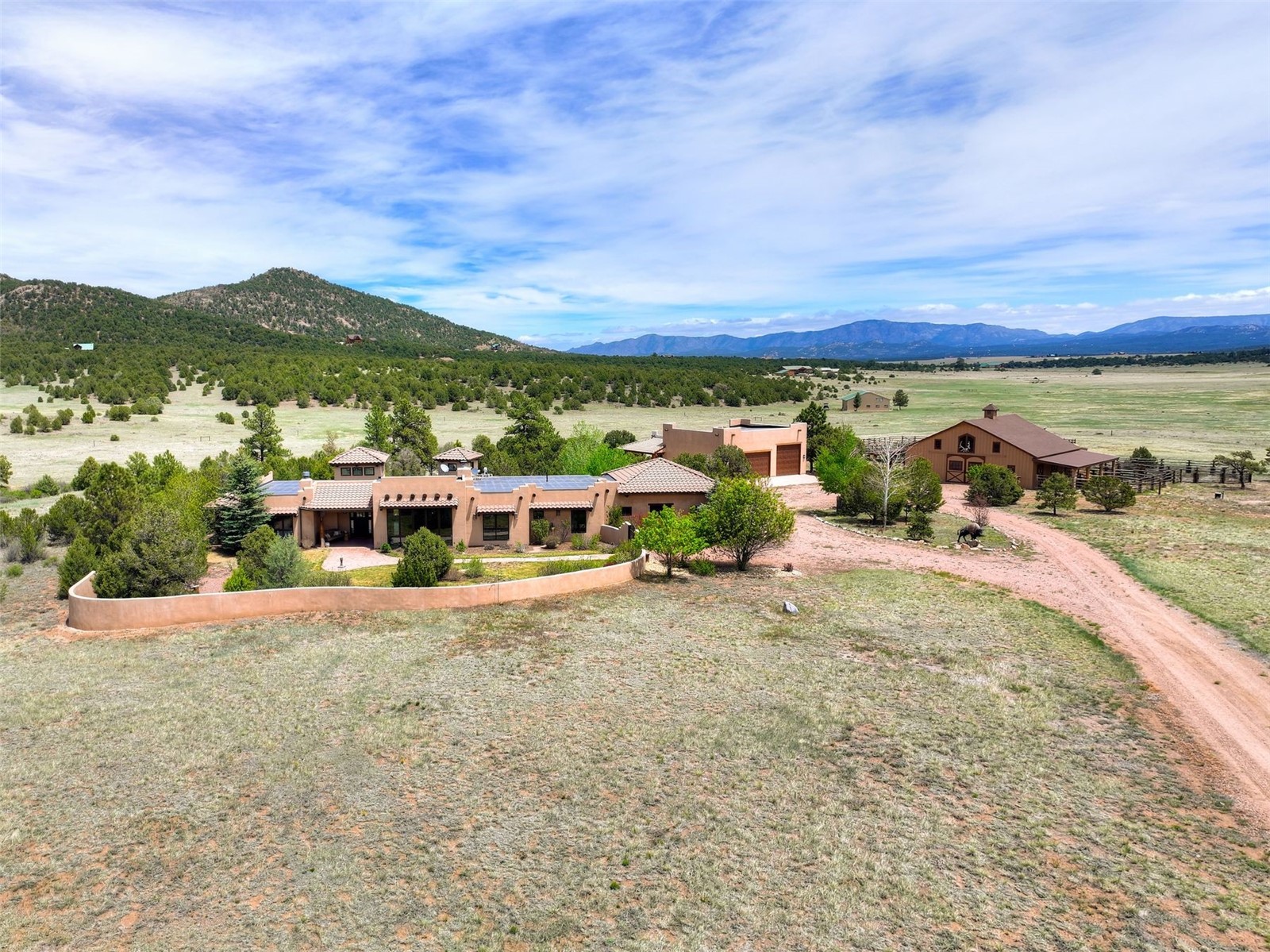 1328 Round Up Road Property Photo 3