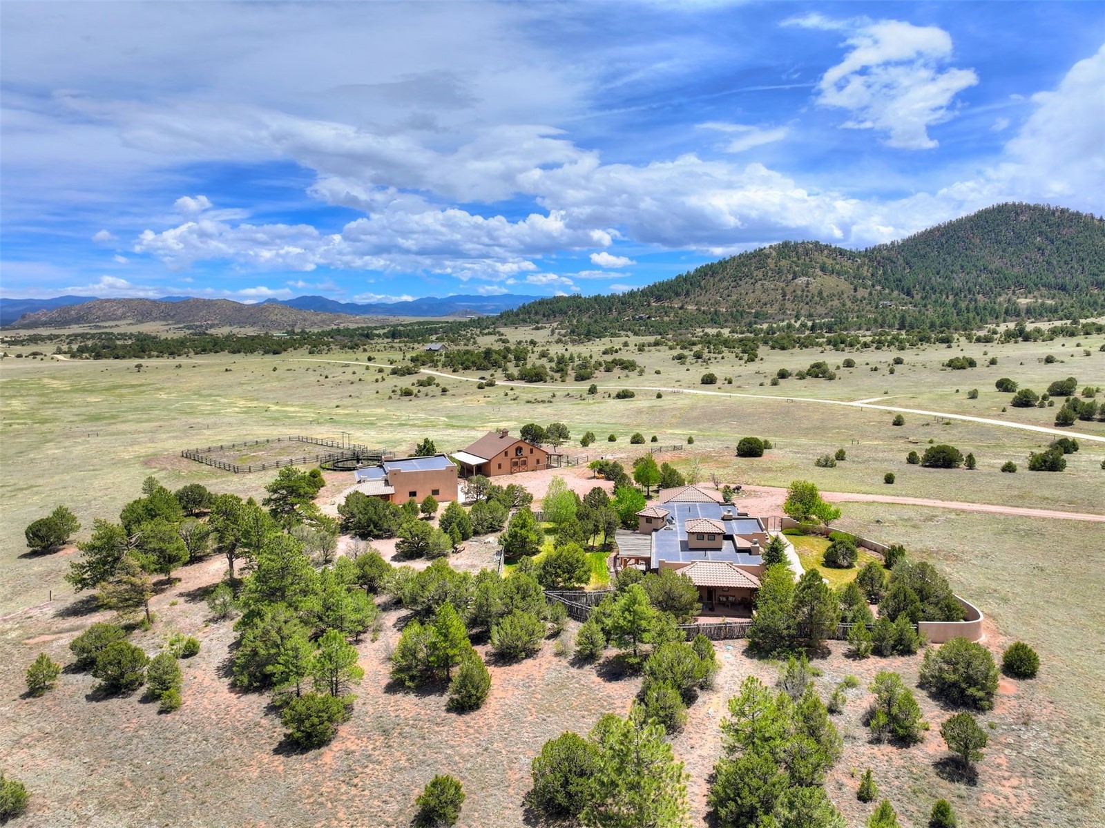 1328 Round Up Road Property Photo 4