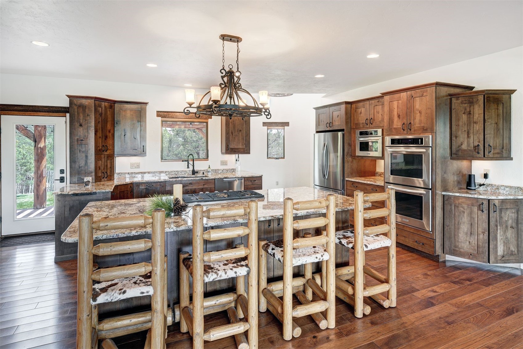 1328 Round Up Road Property Photo 13