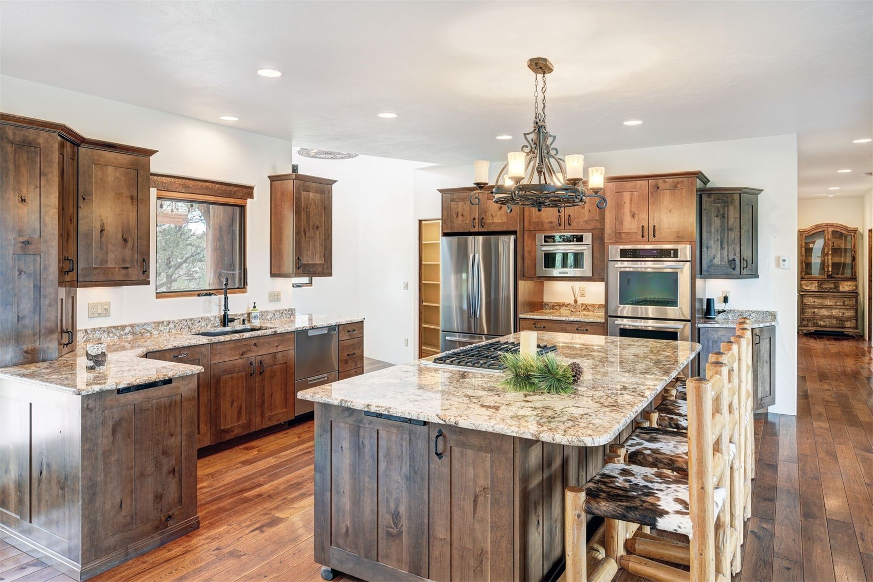 1328 Round Up Road Property Photo 14