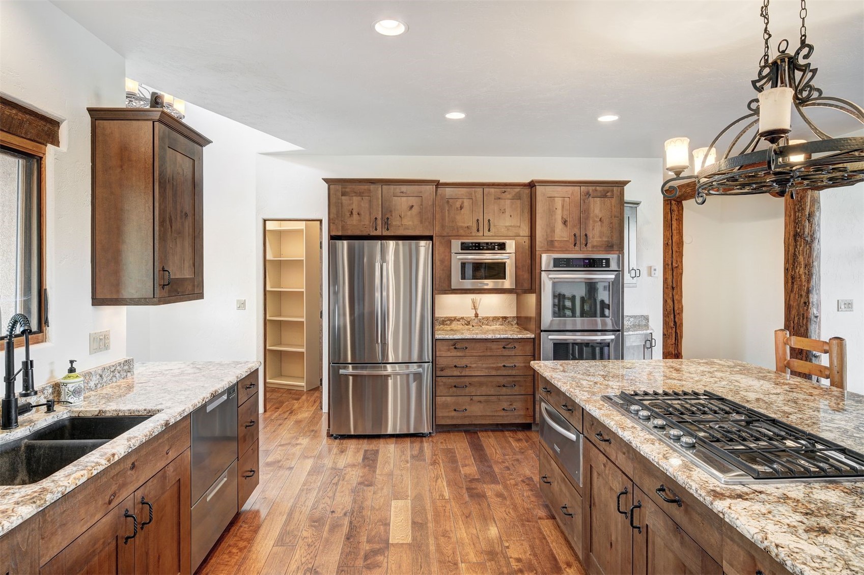 1328 Round Up Road Property Photo 15
