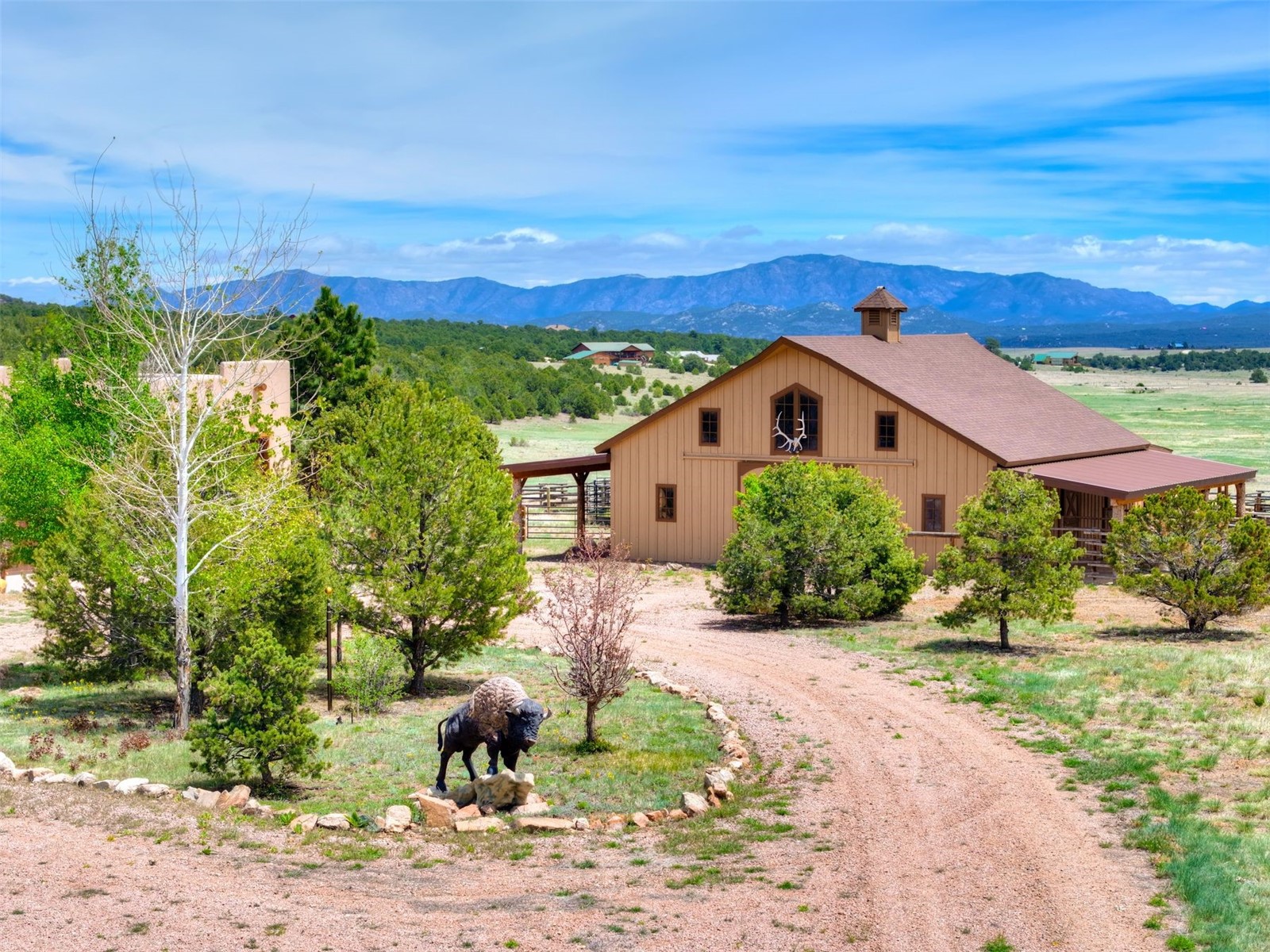 1328 Round Up Road Property Photo 34