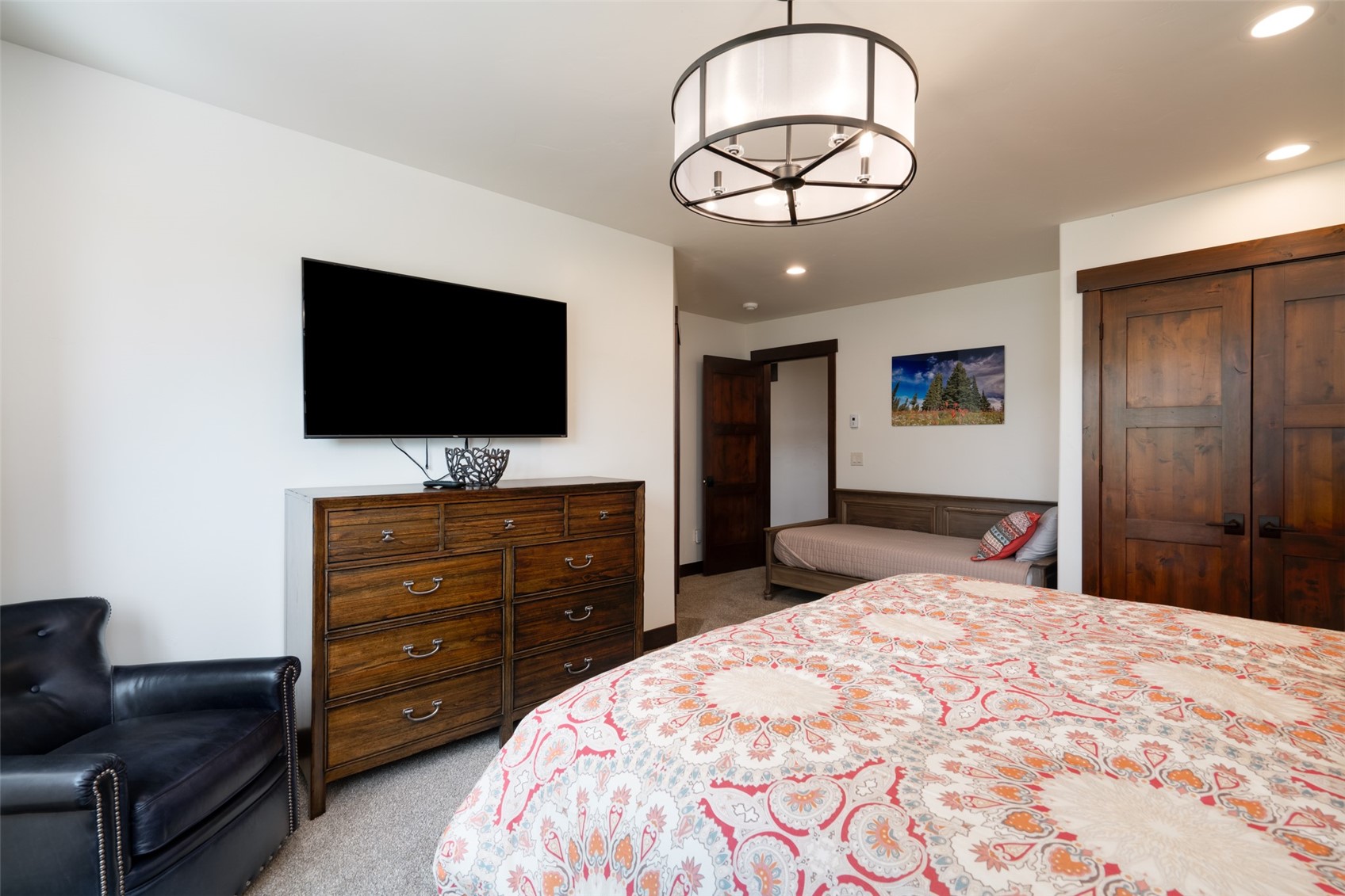 2637 Bronc Buster Loop - Property Photo 24